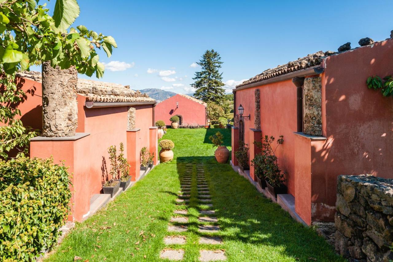 Terrazze Dell'Etna - Country Rooms And Apartments Рандаццо Екстер'єр фото