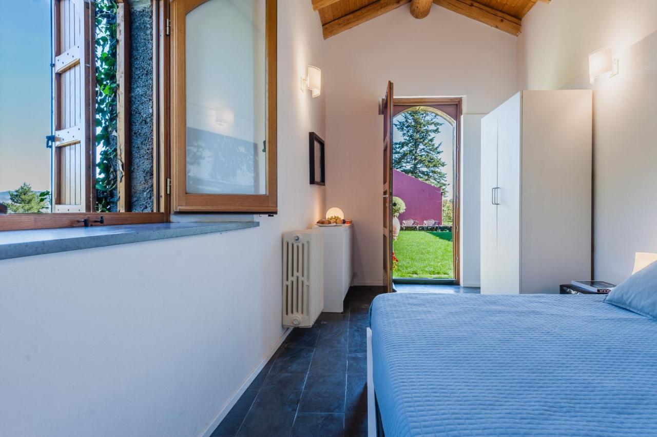 Terrazze Dell'Etna - Country Rooms And Apartments Рандаццо Екстер'єр фото